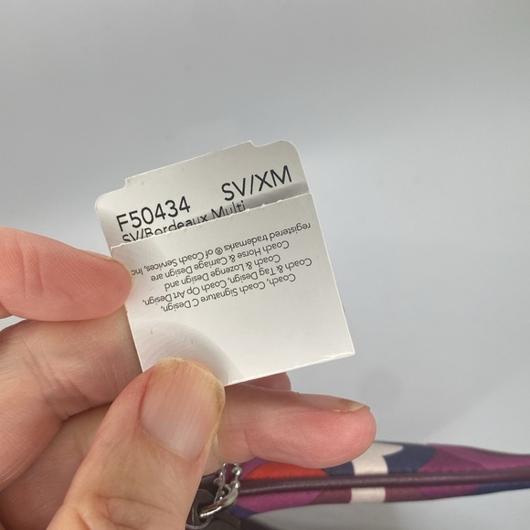 NWT Coach Parker Bordeaux multi op art wristlet - Picture 7 of 8